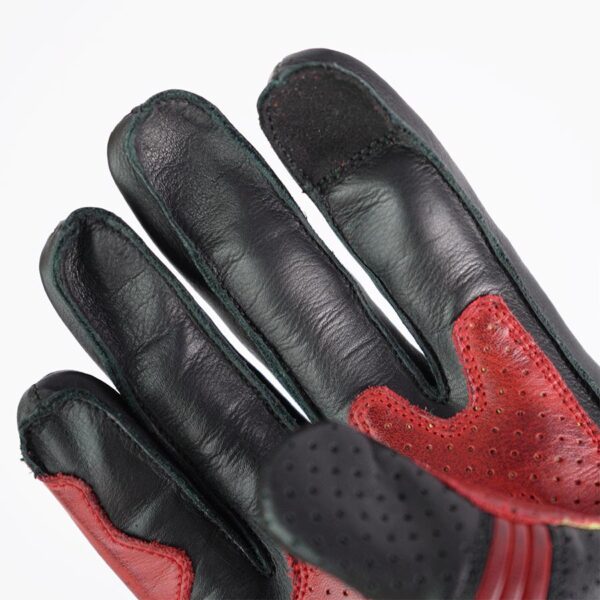 Detalle dedos guantes de moto Gloves Amsterdam Man negro y rojo