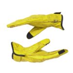 Vista lateral par de guantes de moto Gloves Pilot II en amarillo